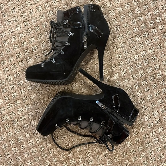 Enzo booties 7.5 - Picture 2 of 2